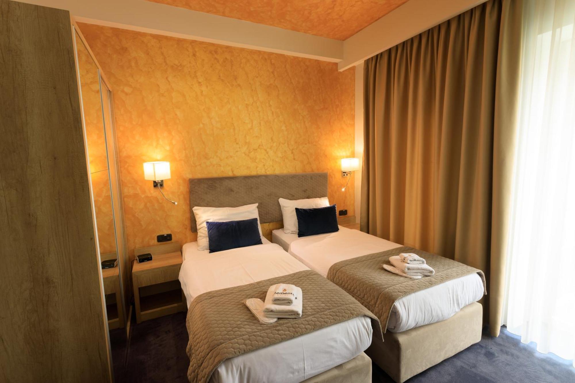 Hotel Elements Novi Pazar Exterior photo